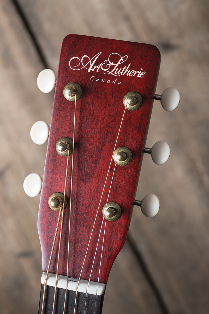 Art & Lutherie Legacy Tennessee Red Review