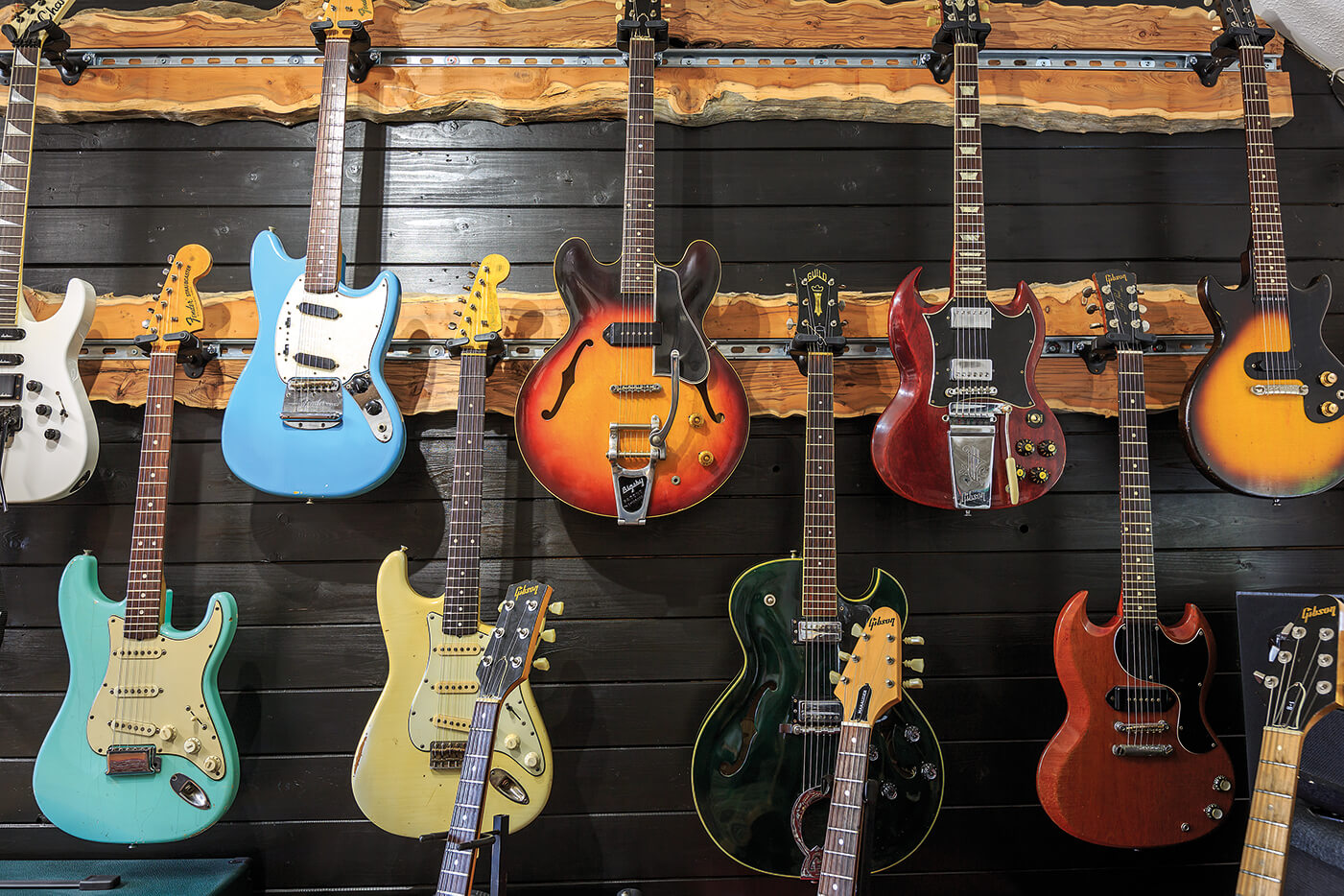 Collections Elite Vintage Guitars over 770