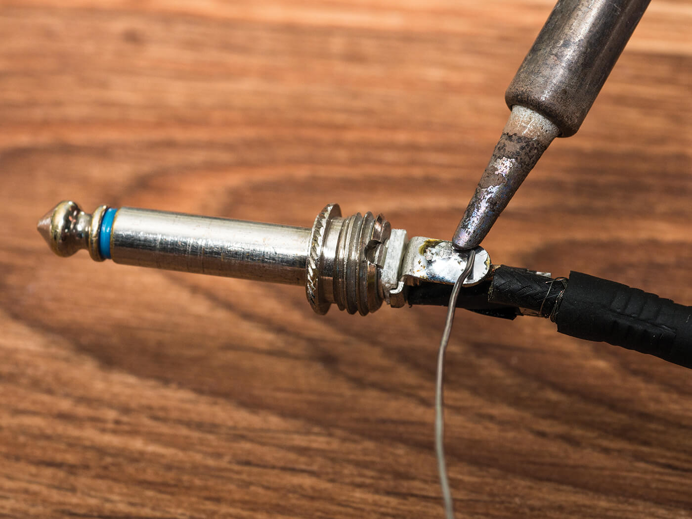 DIY Repairing a jack lead soldering