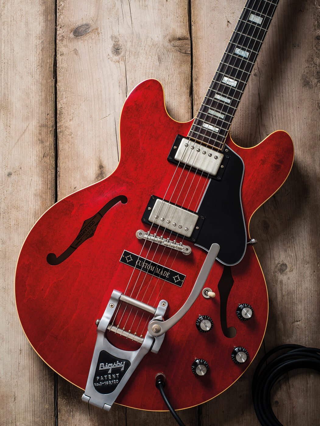 Gibson ES-335 cherry finish with bigsby
