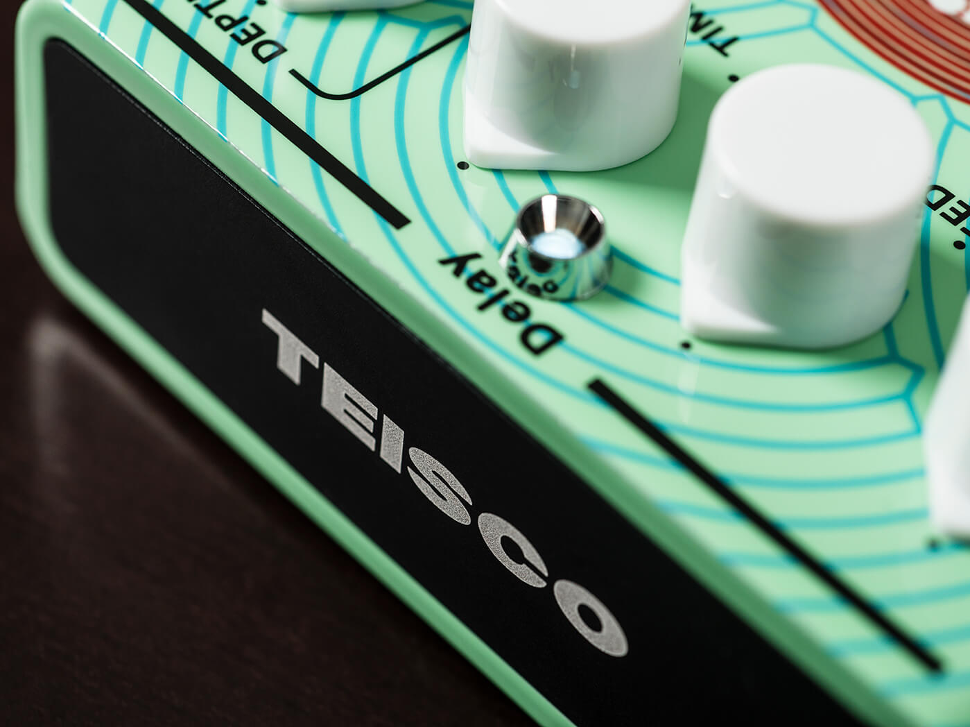 teisco delay pedal modulated