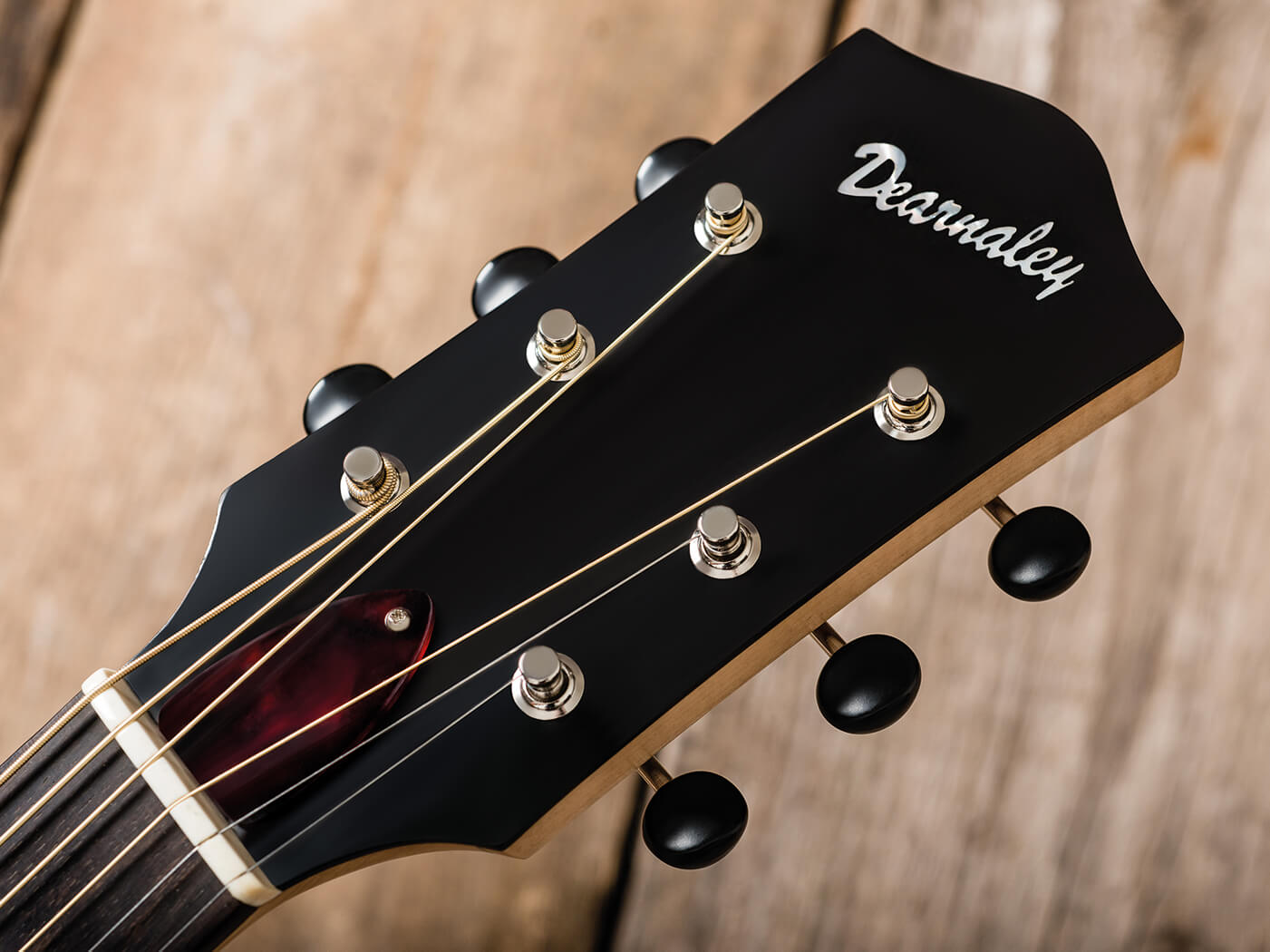 Dearnaley Guitars acoustic headstock