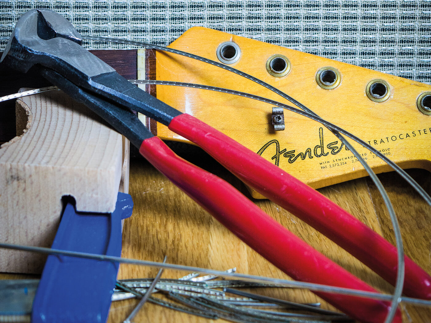 Artibetter 24PCS Stainless Steel Fret Wire Guitar Bass Fret Wire for Guitars Fender Fingerboard Fret Wire 