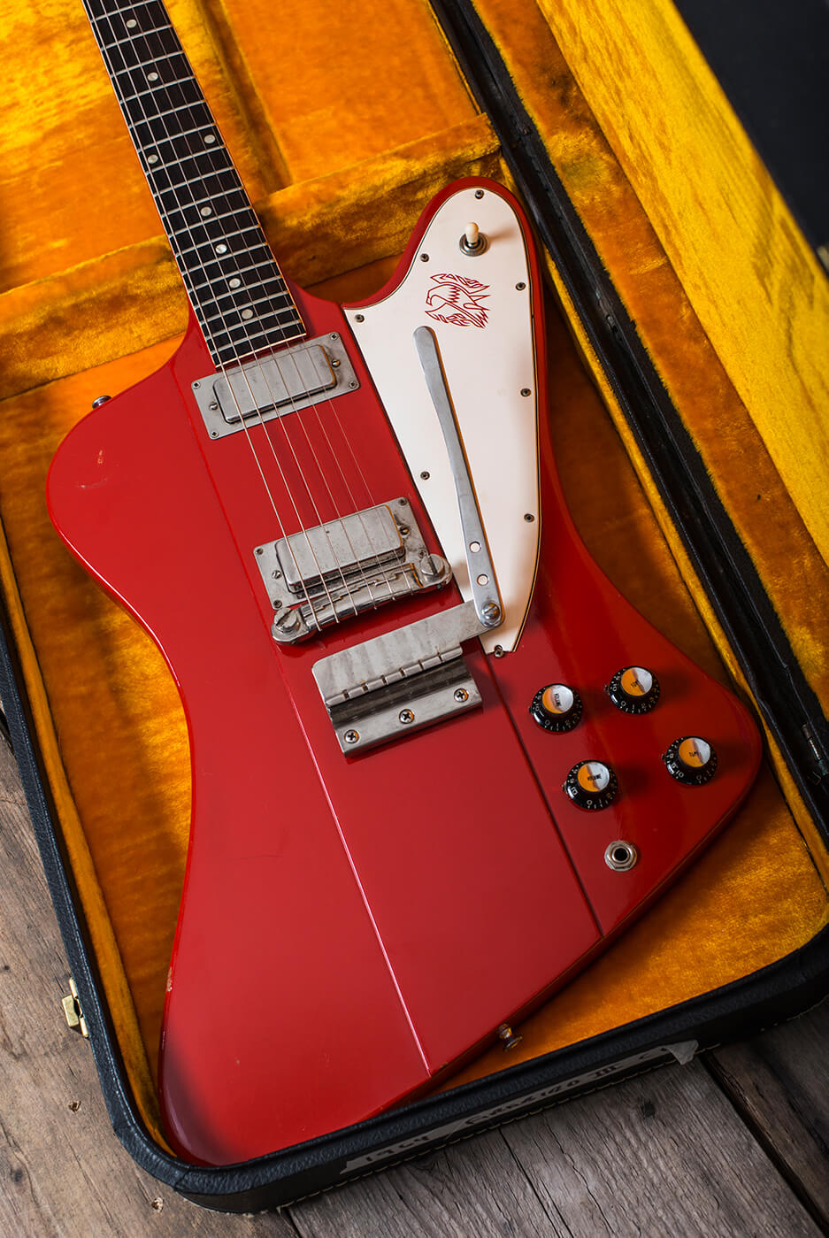 Gibson 1964 Firebird III red in case portrait