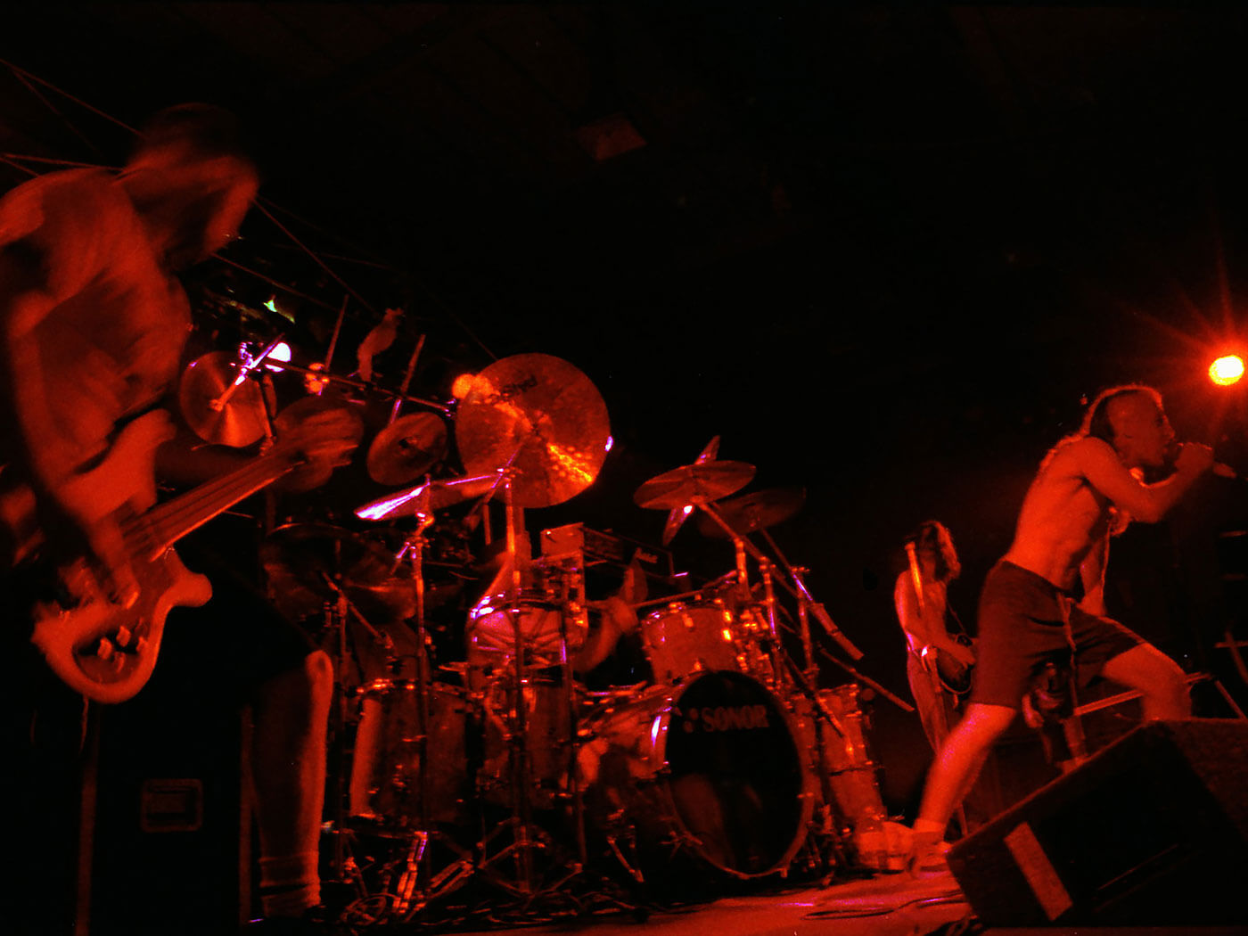 Tool performing live