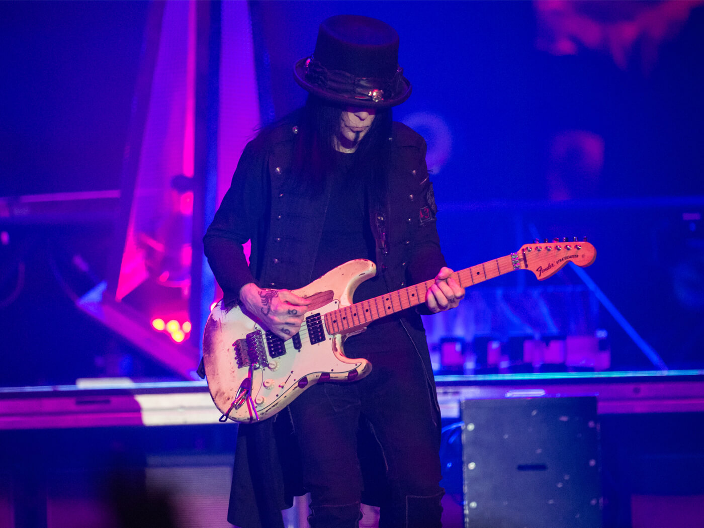 Mick Mars of Mötley Crüe performs in Wembley, London in 2015