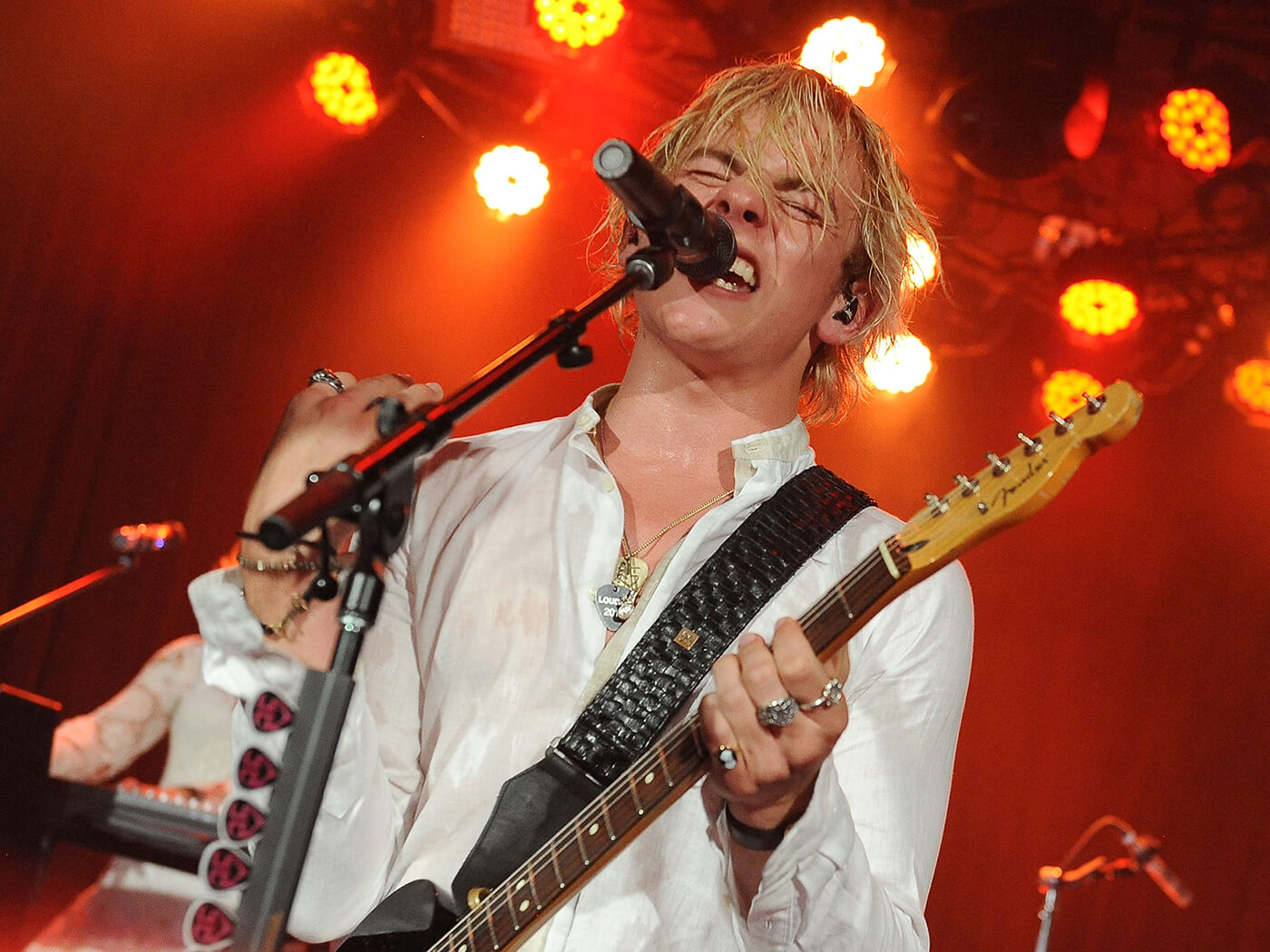 Ross Lynch Tells Us How It All Started And Why He Has A Guitar