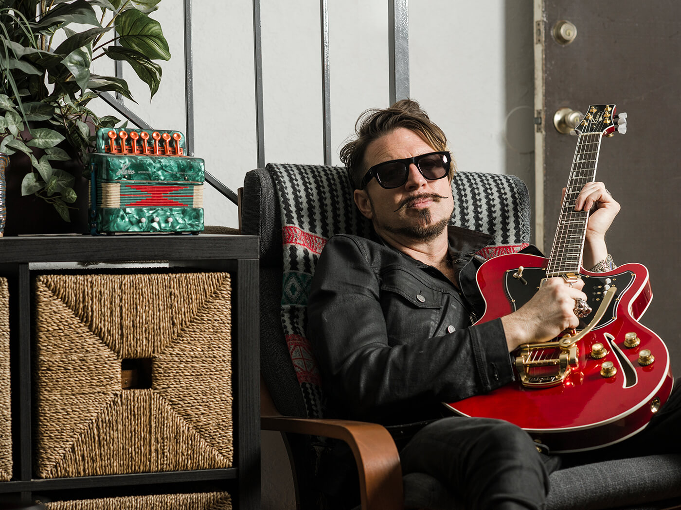 Scott Holiday (Rival Sons)