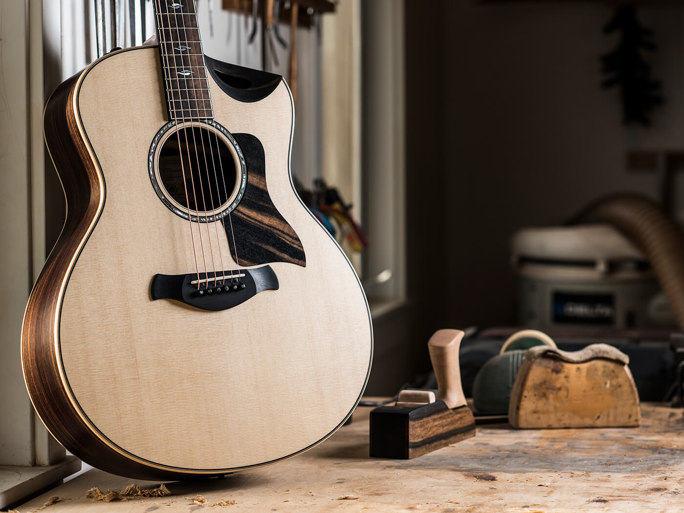 Review: Taylor Guitars Builder's Edition 816ce and 324ce