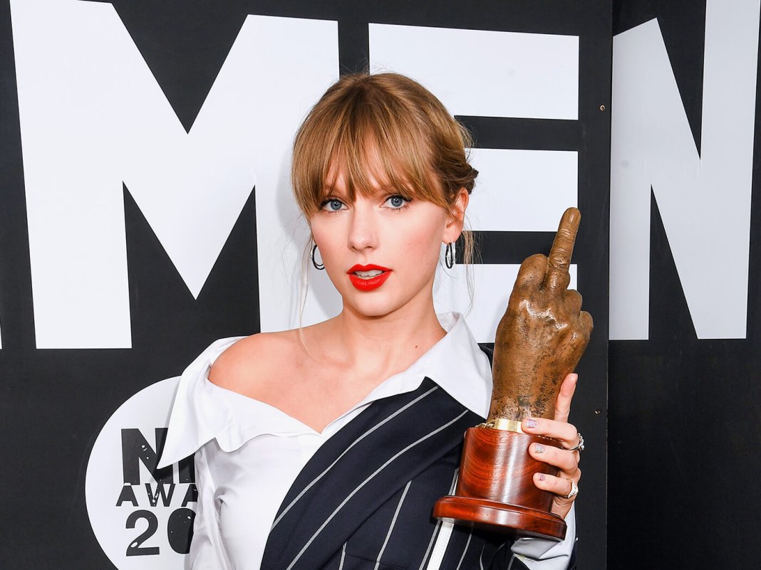 Taylor Swift bags Best Solo Act In The World at NME Awards 2020