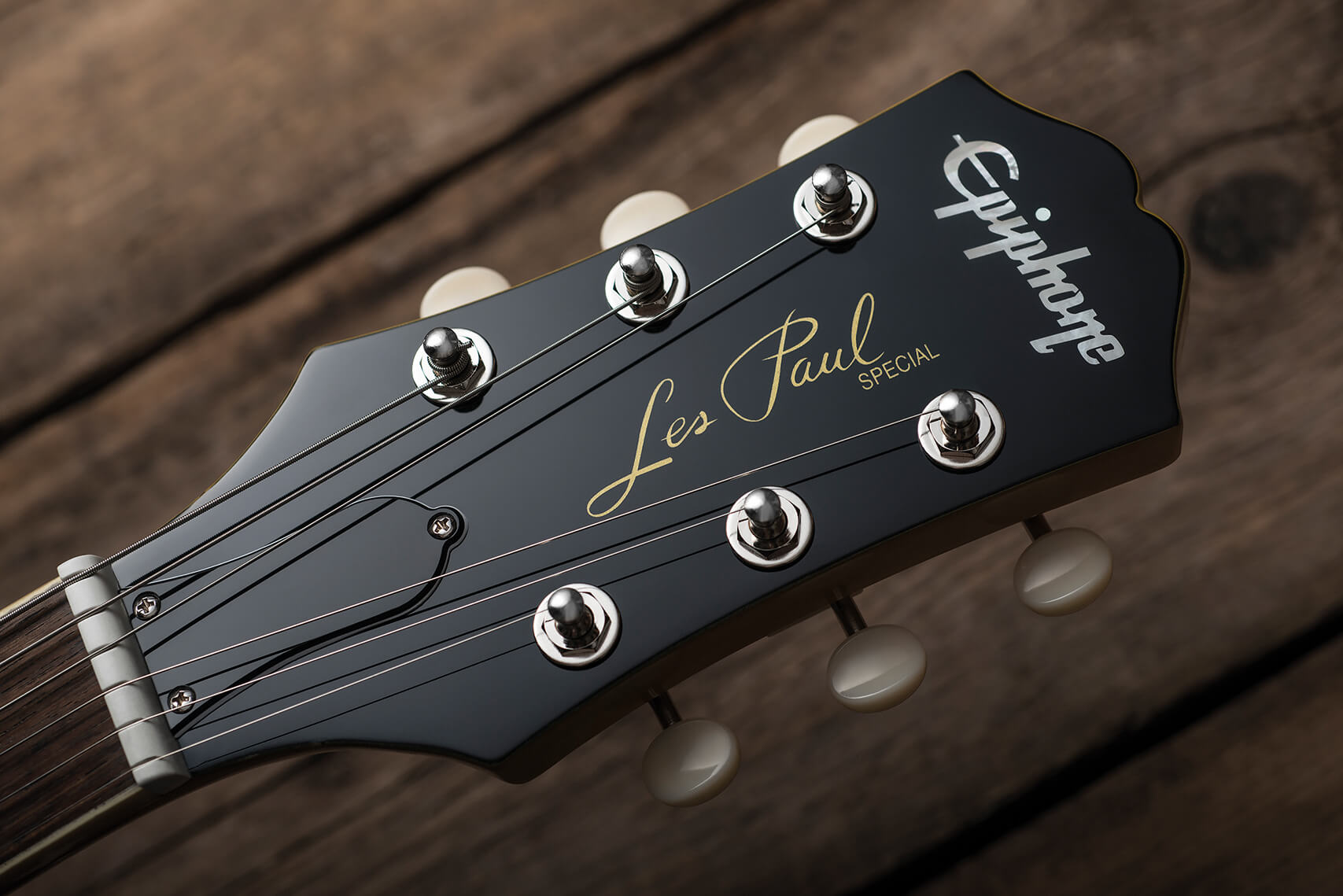 The Big Review: Epiphone Inspired By Gibson Les Paul Special, Les 