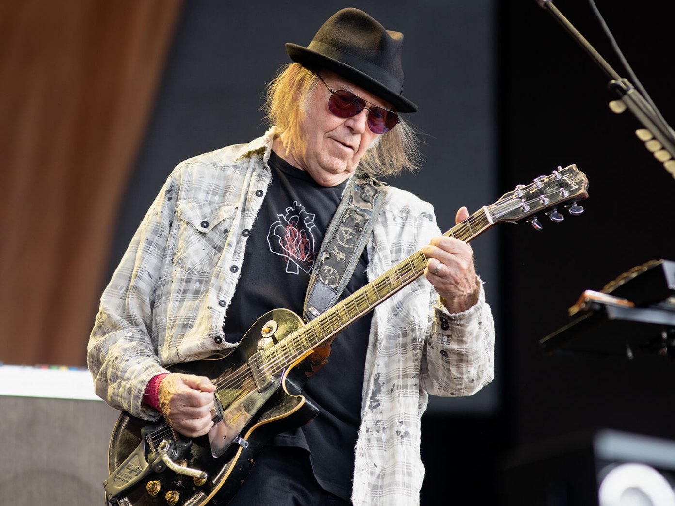 Neil Young releases previously unseen Cowgirl In The Sand performance