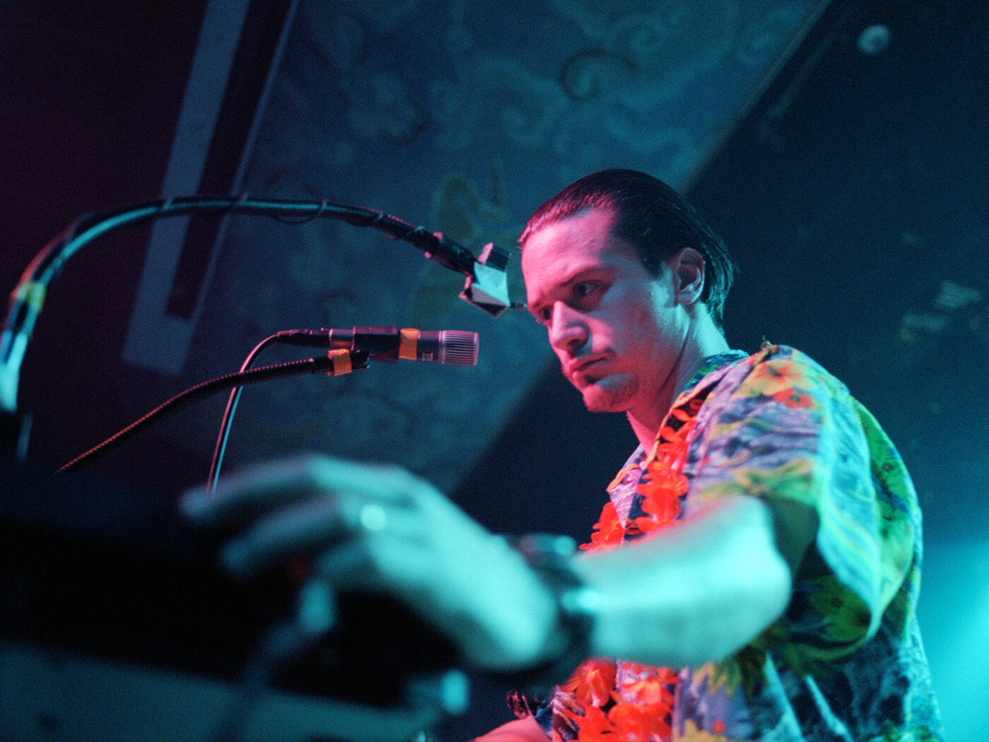 Mike Patton live with Mr bungle