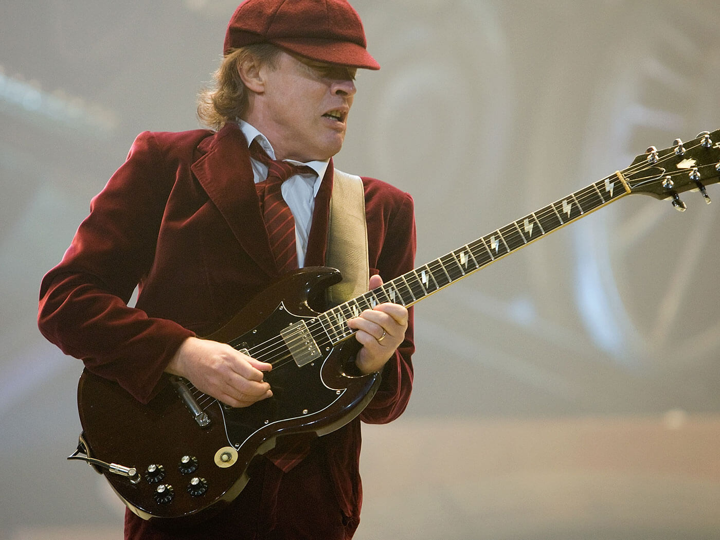Angus young sg we connect
