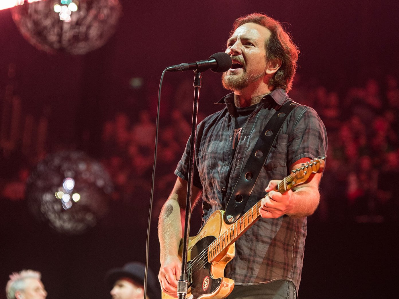 Eddie Vedder will debut two new songs at online benefit gig