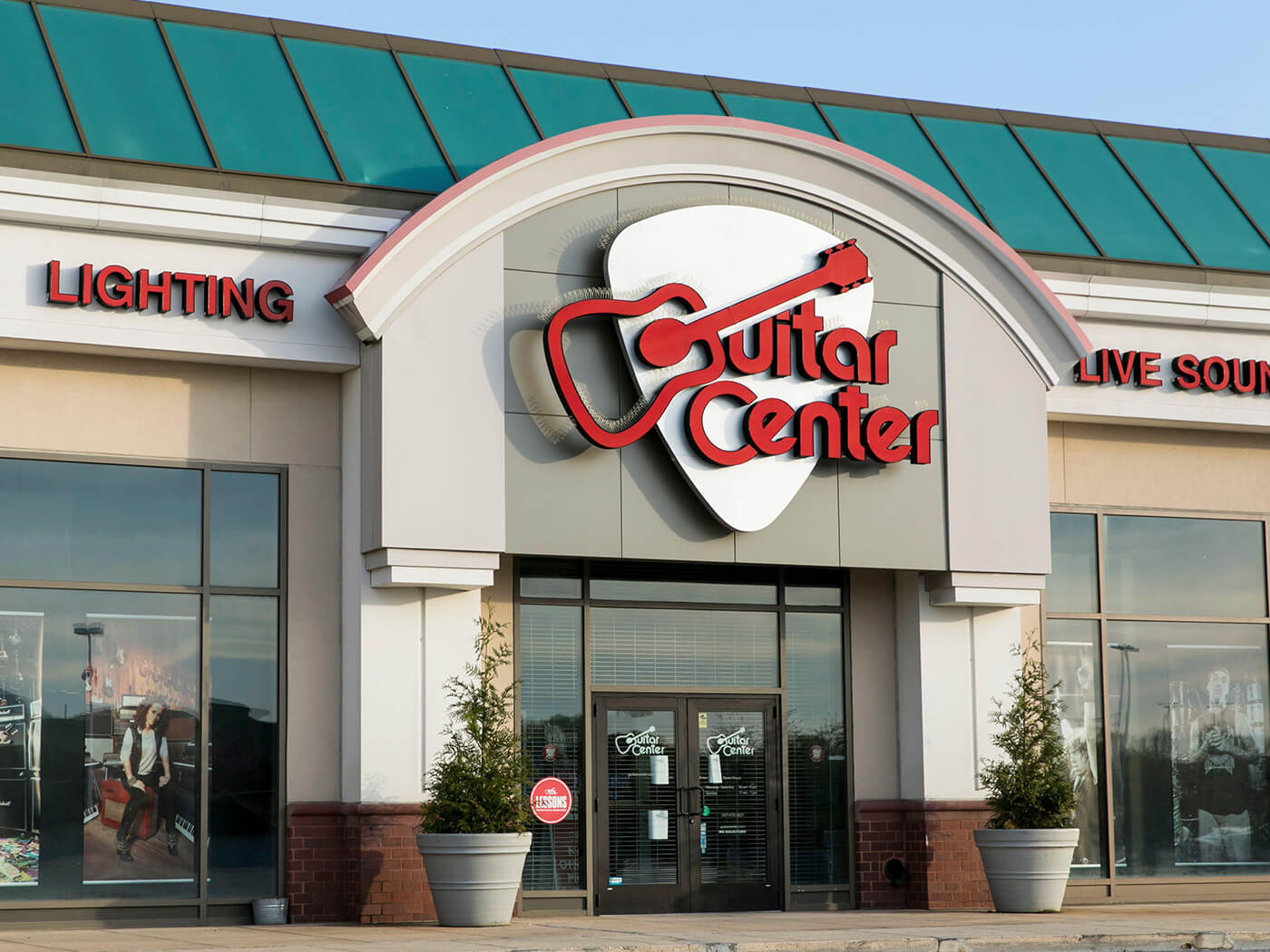 Guitar Center Music Foundation raises over $500,000 in aid of music