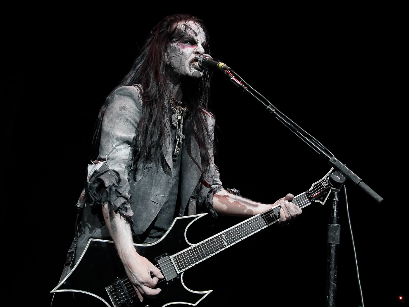 Joey Jordison onstage