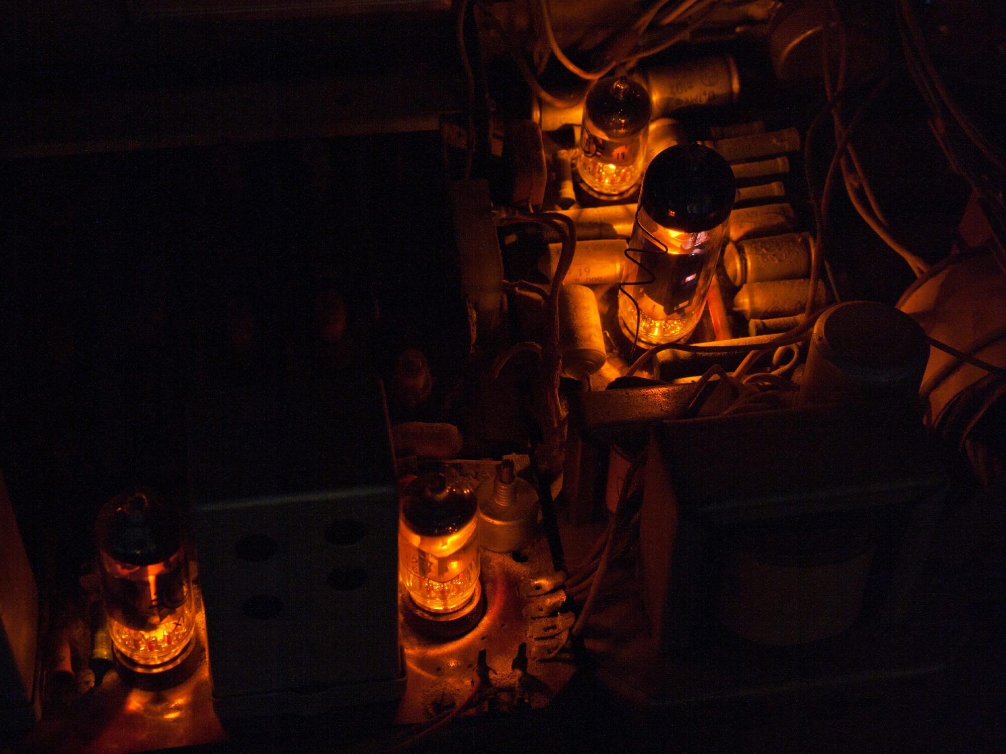 Several vacuum tubes, glowing