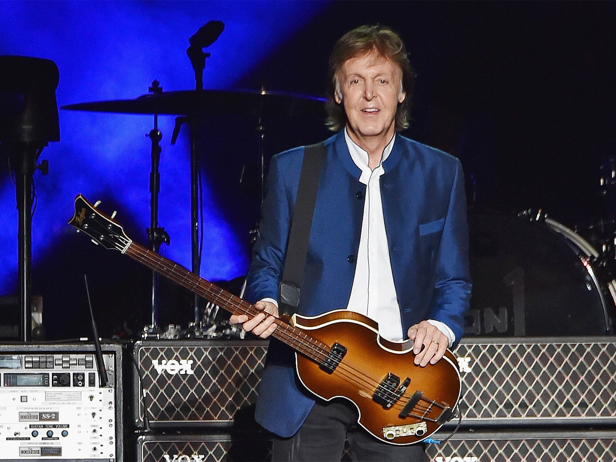 Paul McCartney to ‘virtual duet’ with John Lennon at Glastonbury, say ...