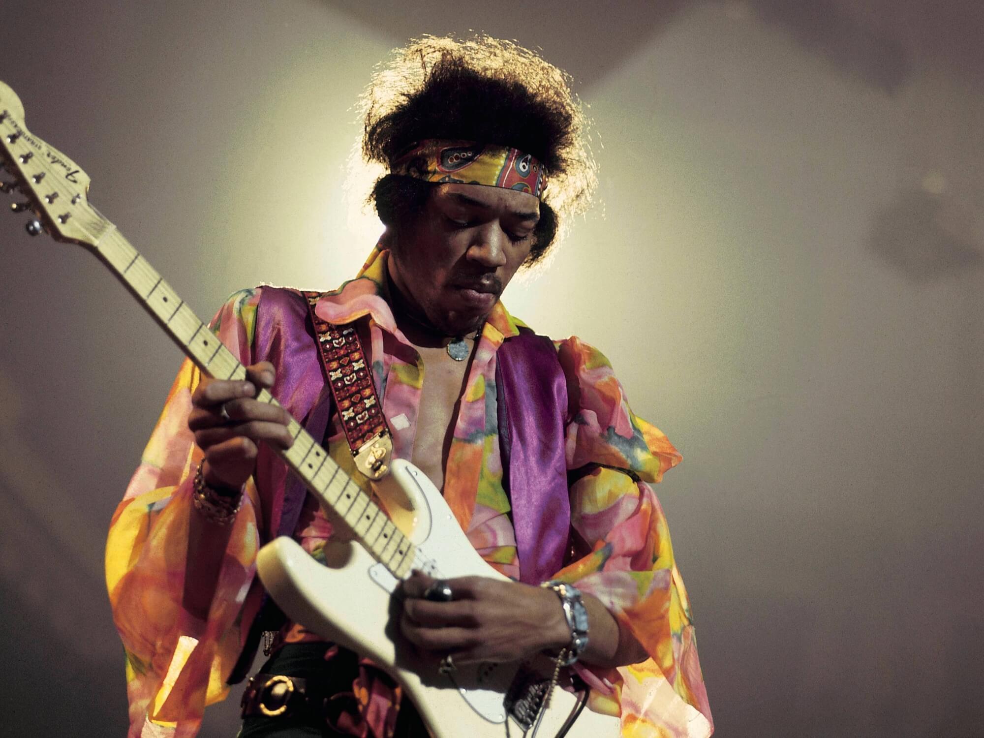 Jimi Hendrix Performing Live