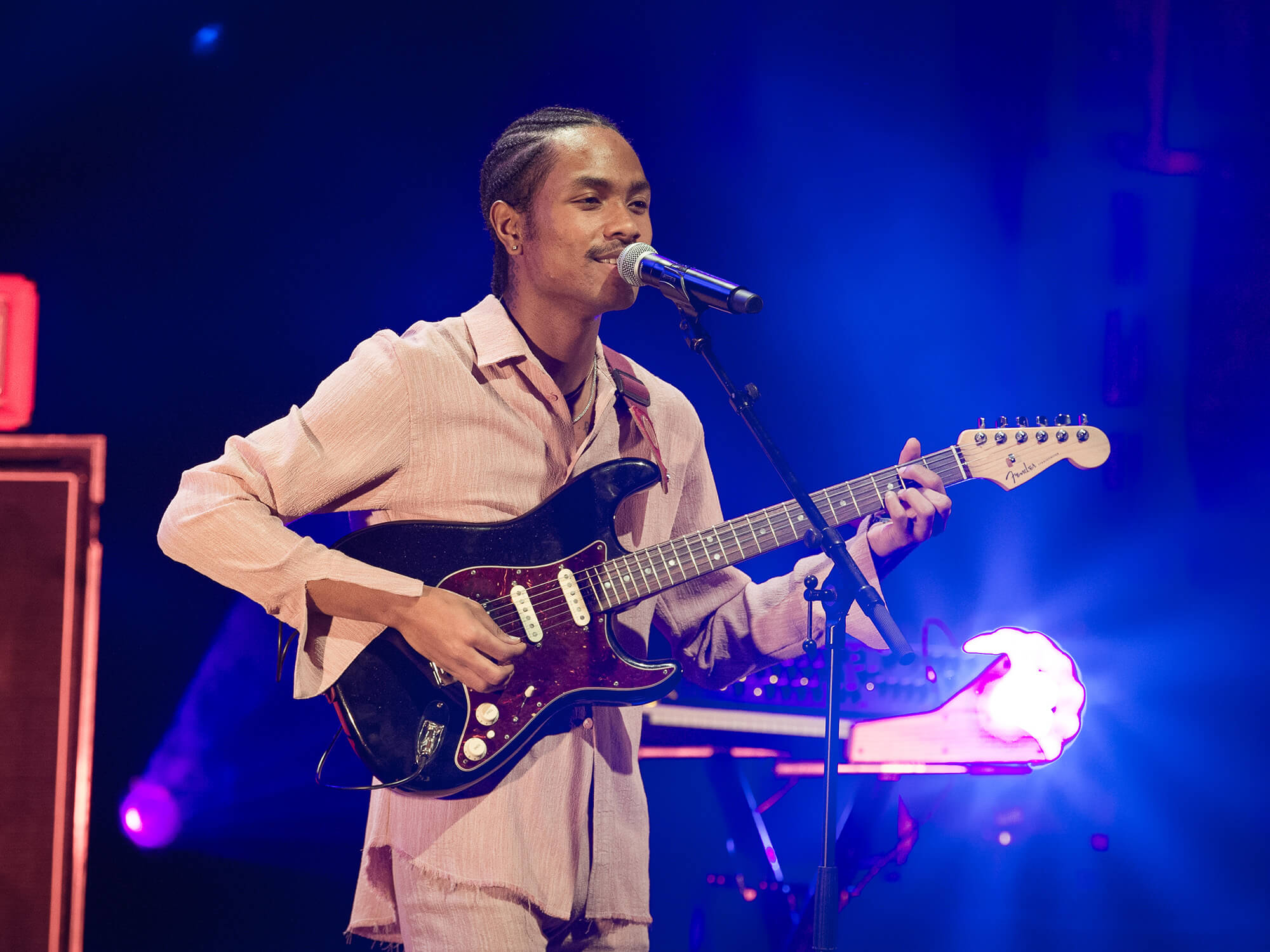 Steve Lacy performs at La Cigale on November 19, 2019 in Paris, France