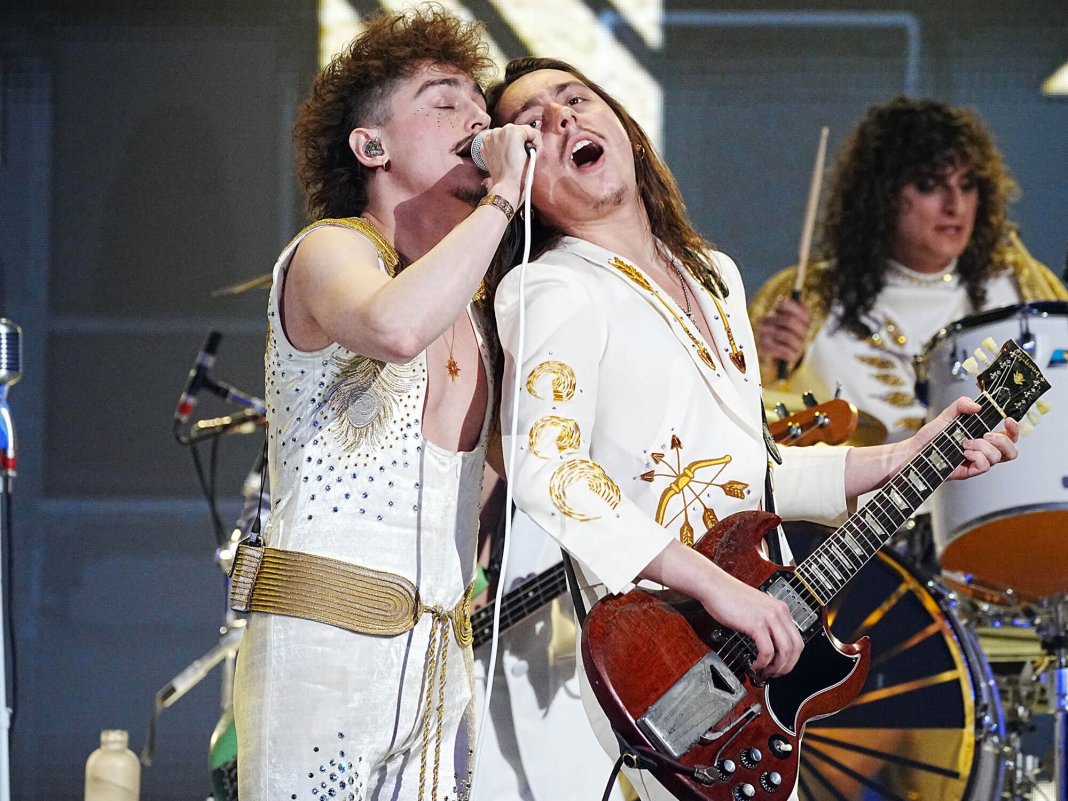 Jake Kiszka says he's “in awe” of his brother Josh for coming out