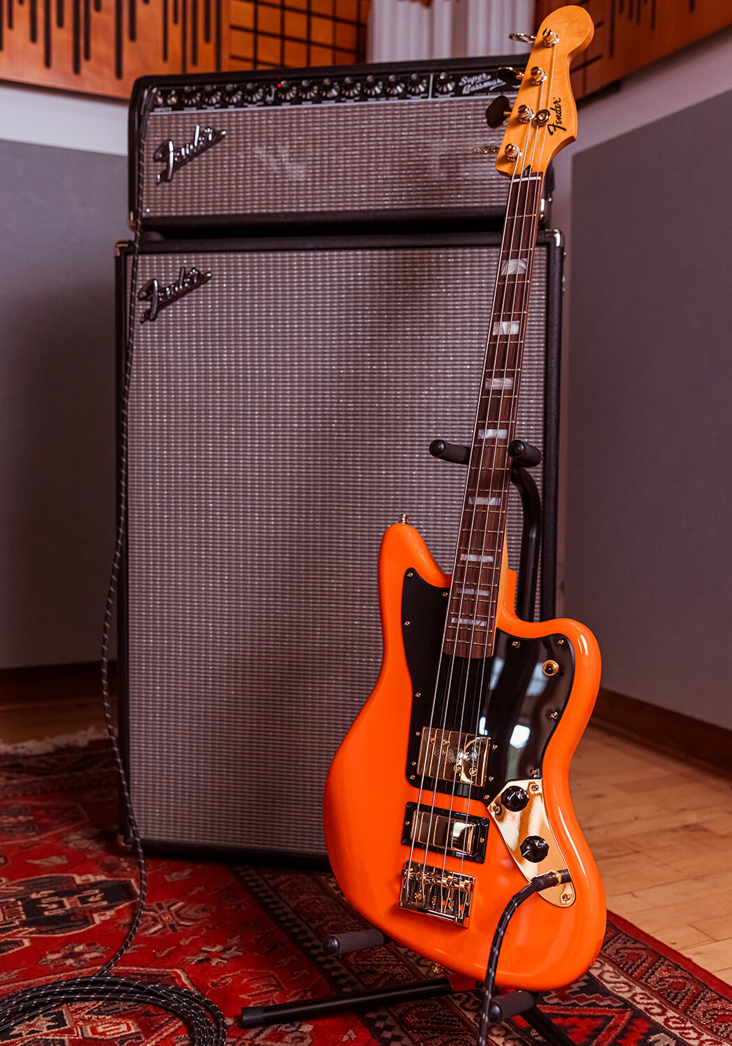 Mike Kerr’s signature Fender Jaguar bass