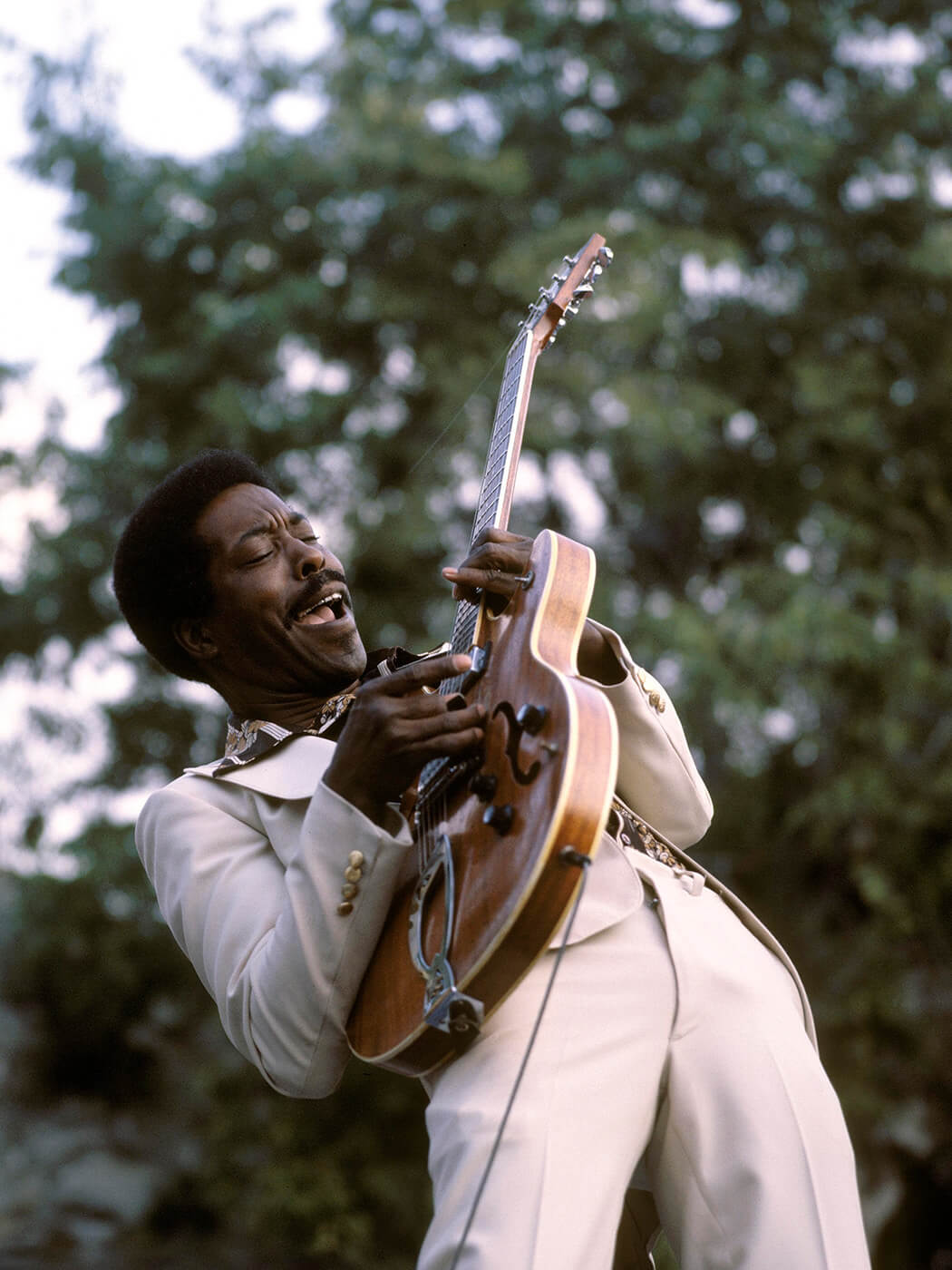 Buddy Guy performing with a Guild guitar in 1978 by David Redfern/Redferns via Getty Images
