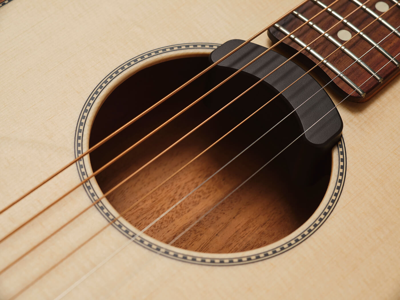 Fender Highway Series Dreadnought soundhole, photo by Adam Gasson