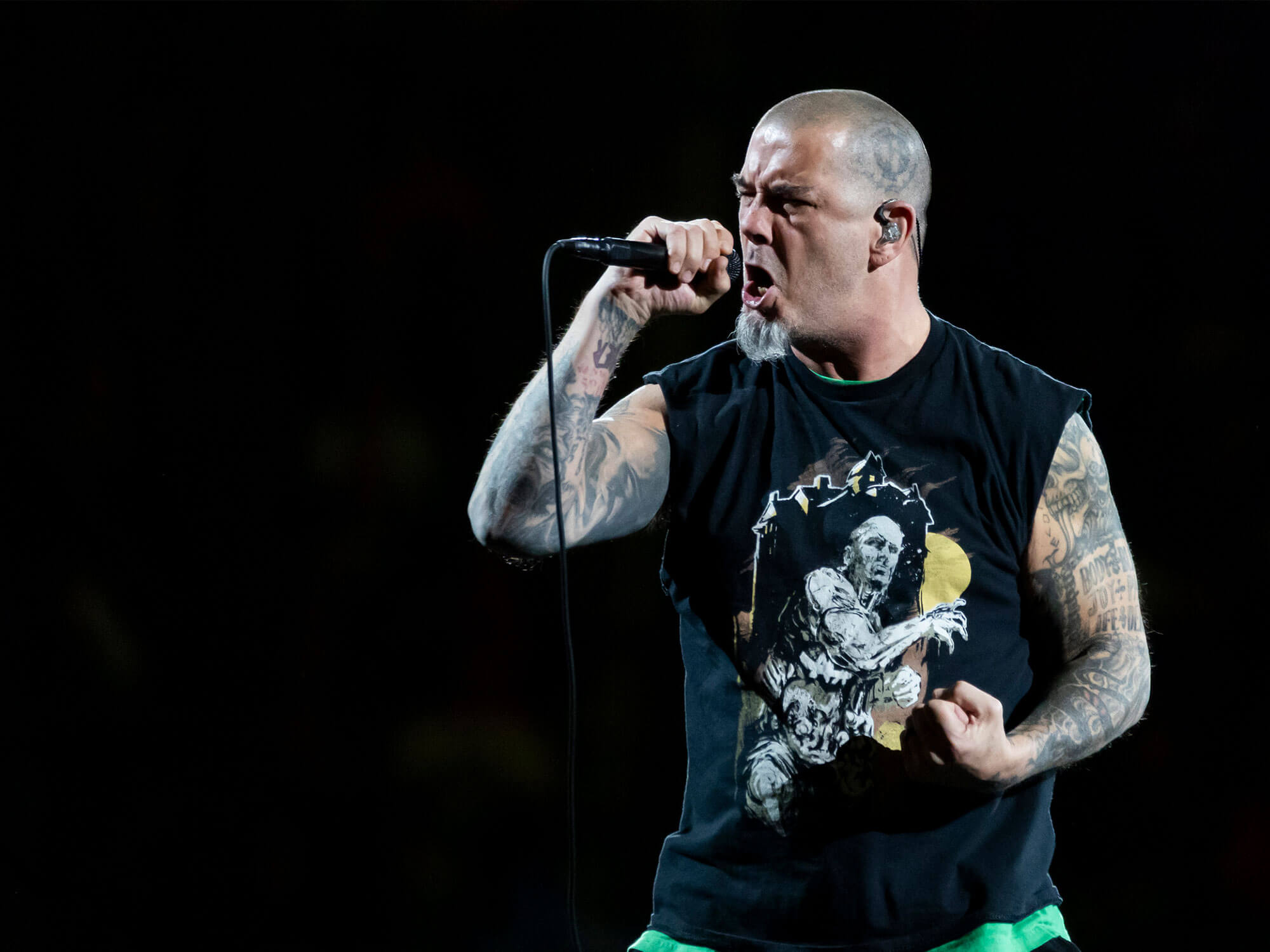 Phil Anselmo performing live