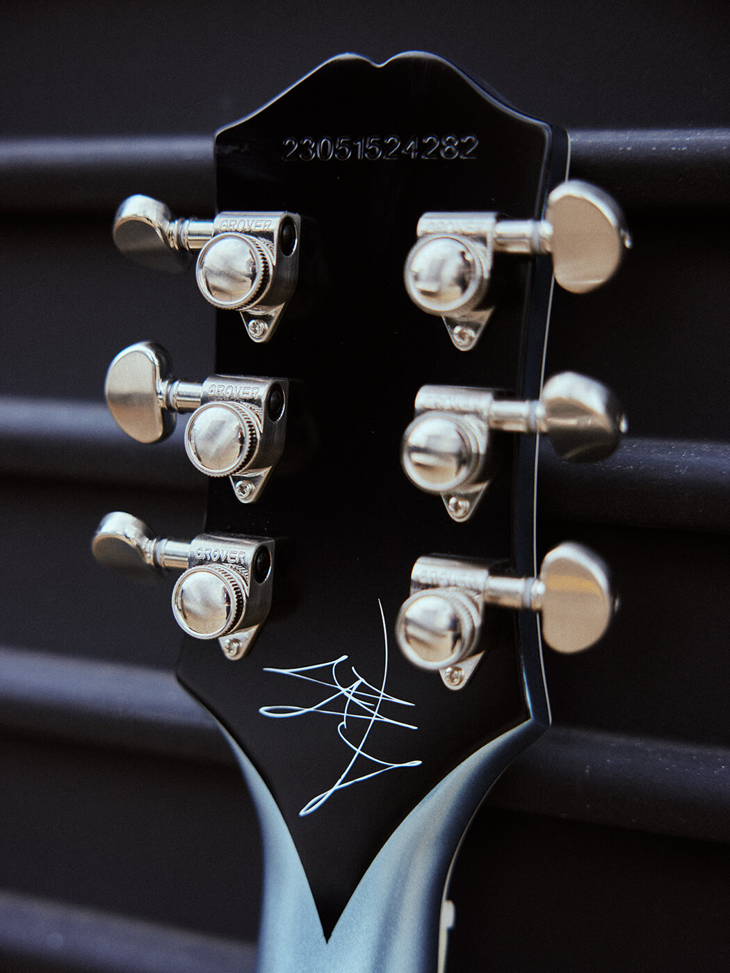 Back of the Epiphone Jared James Nichols “Blues Power” Les Paul Custom headstock with artist’s signature